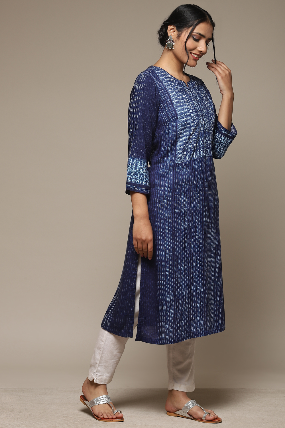 Indigo LIVA Straight Printed Kurta image number 3