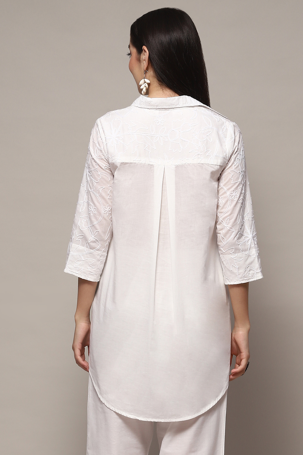 Lilac Cotton Straight Embroidered Shirt image number 3