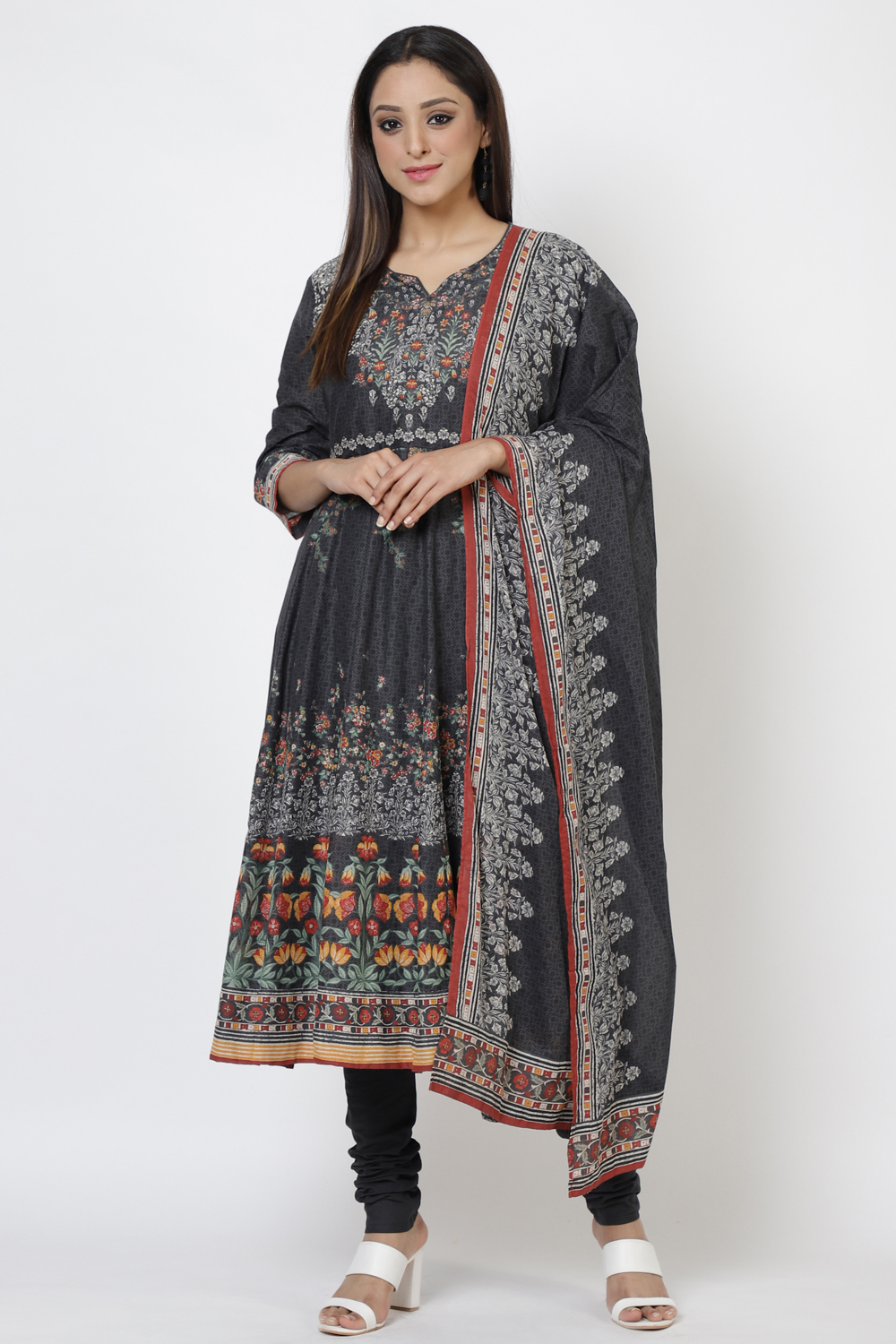 Red Cotton Anarkali Kurta Churidar Suit Set image number 2