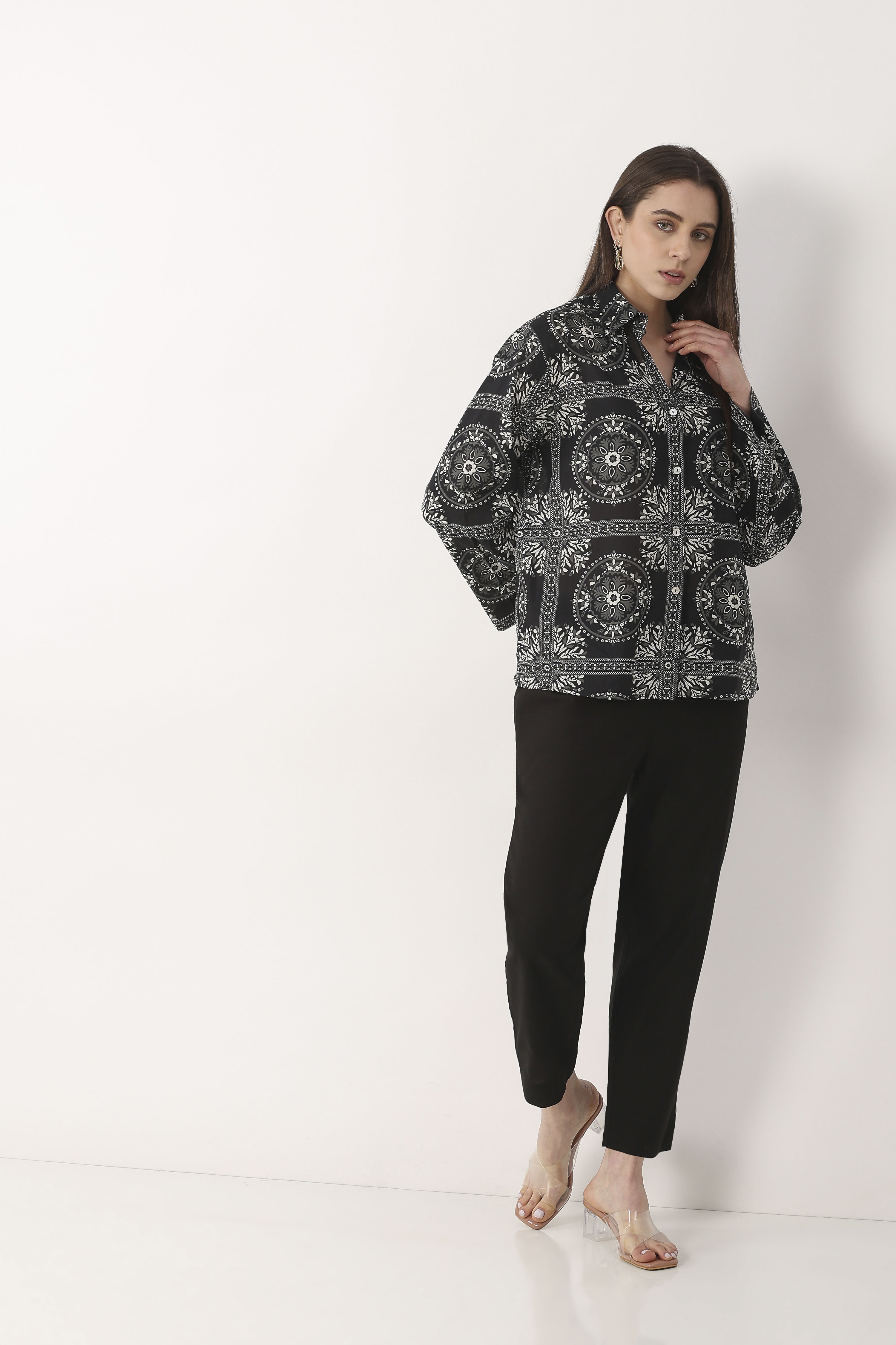 Black Cotton Narrow Pants image number 0