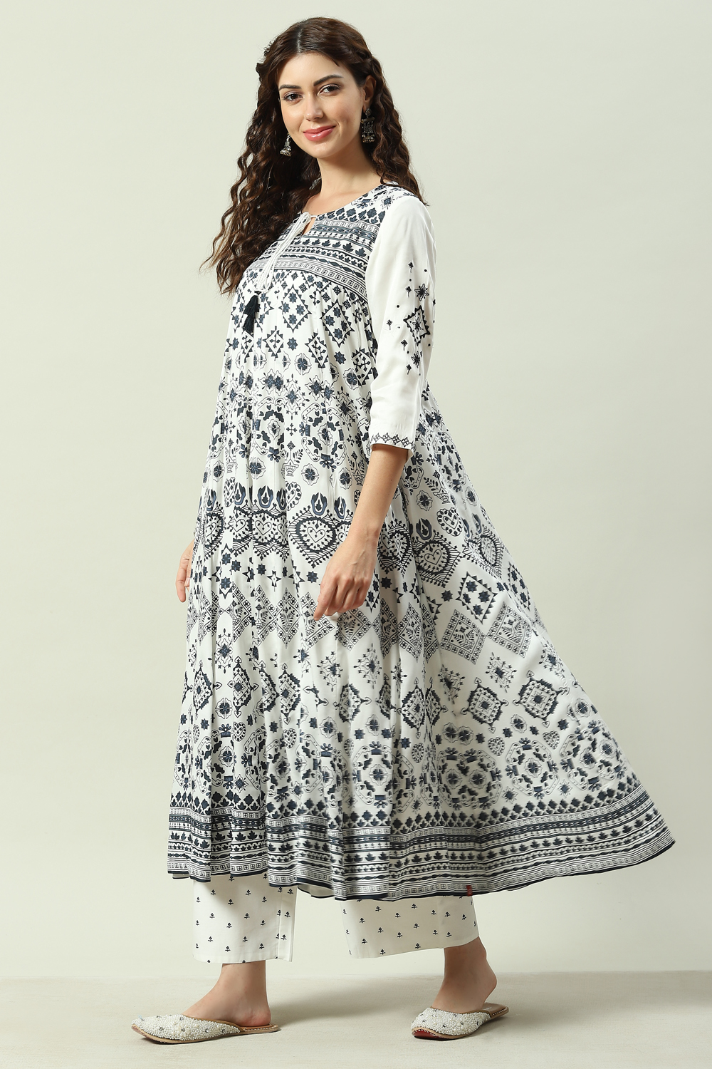 Black And White Viscose Flared Kurta Set image number 3