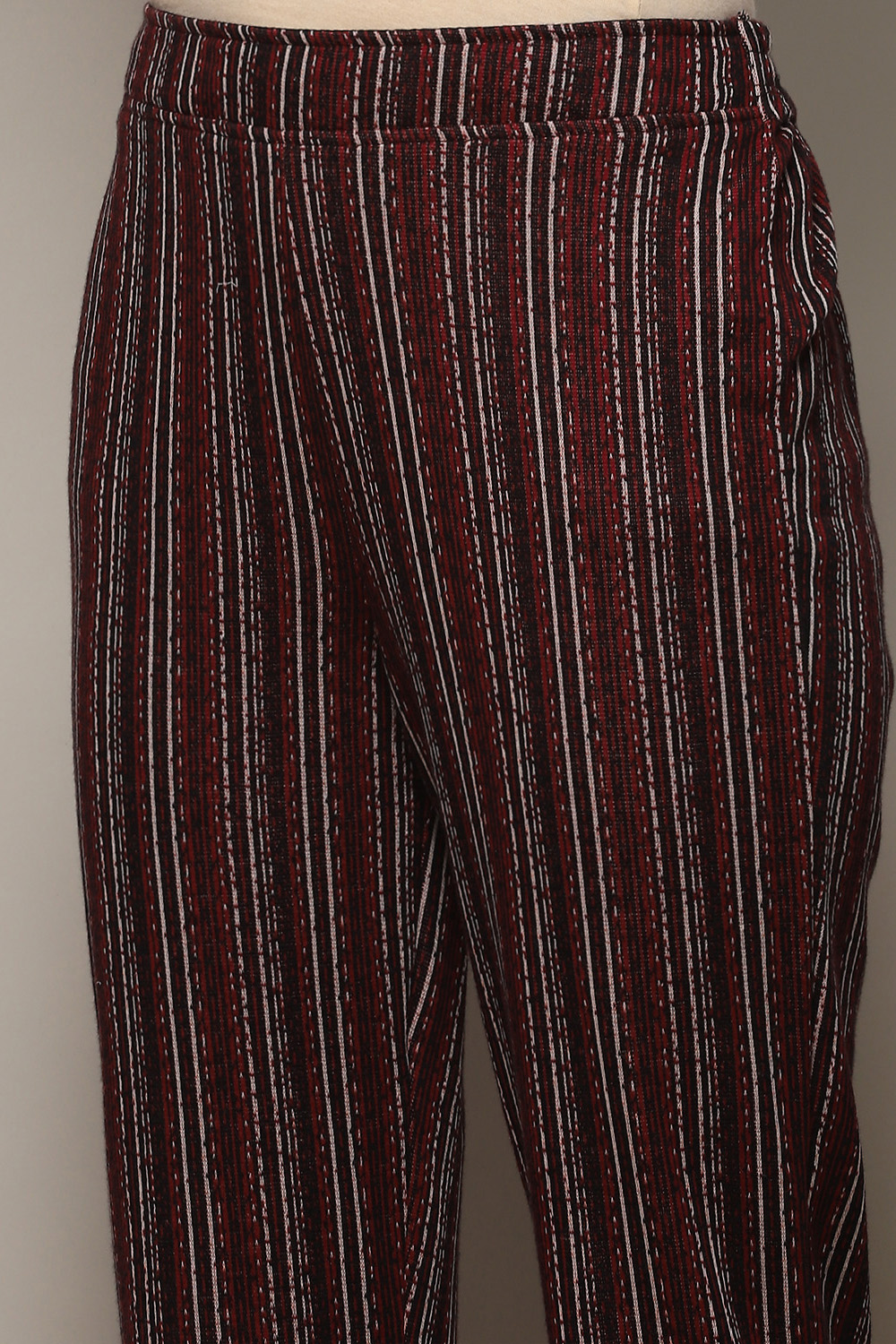 Green Cotton Blend Straight Yarndyed 2 Piece Set image number 2