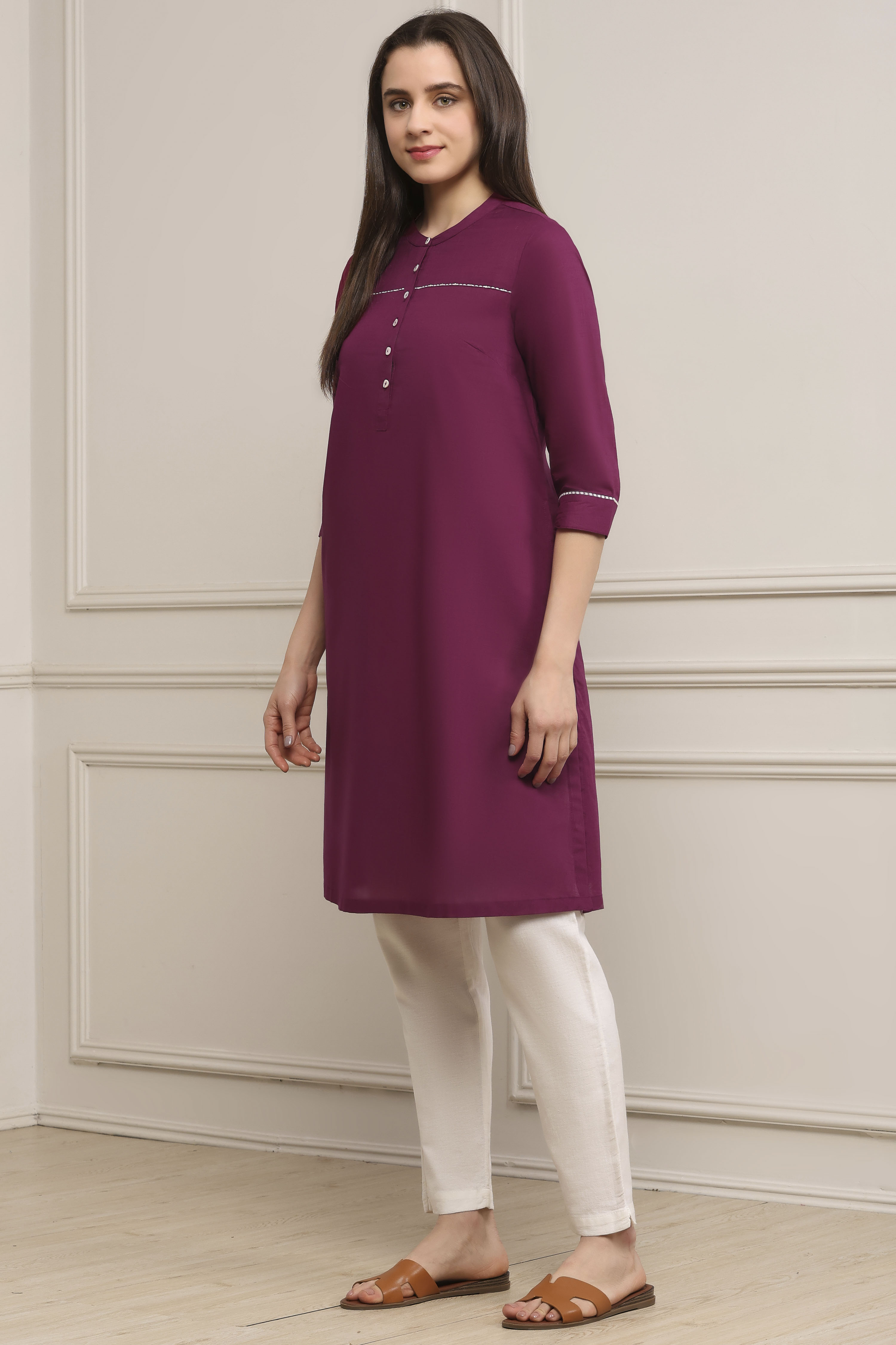 Wine Cotton Solid Straight Kurta image number 2