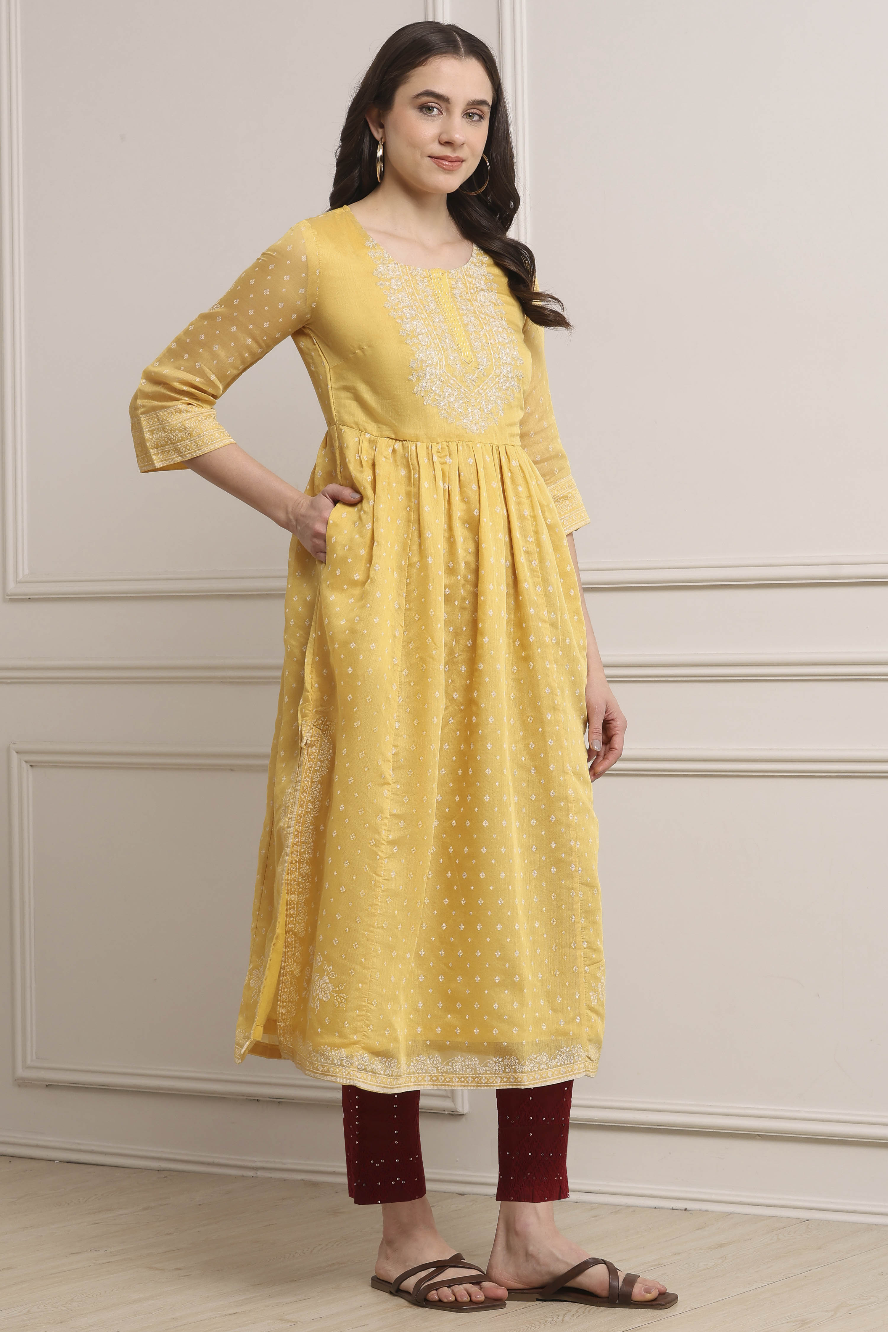 Yellow Polyester Flared Kurta Pants Set image number 5