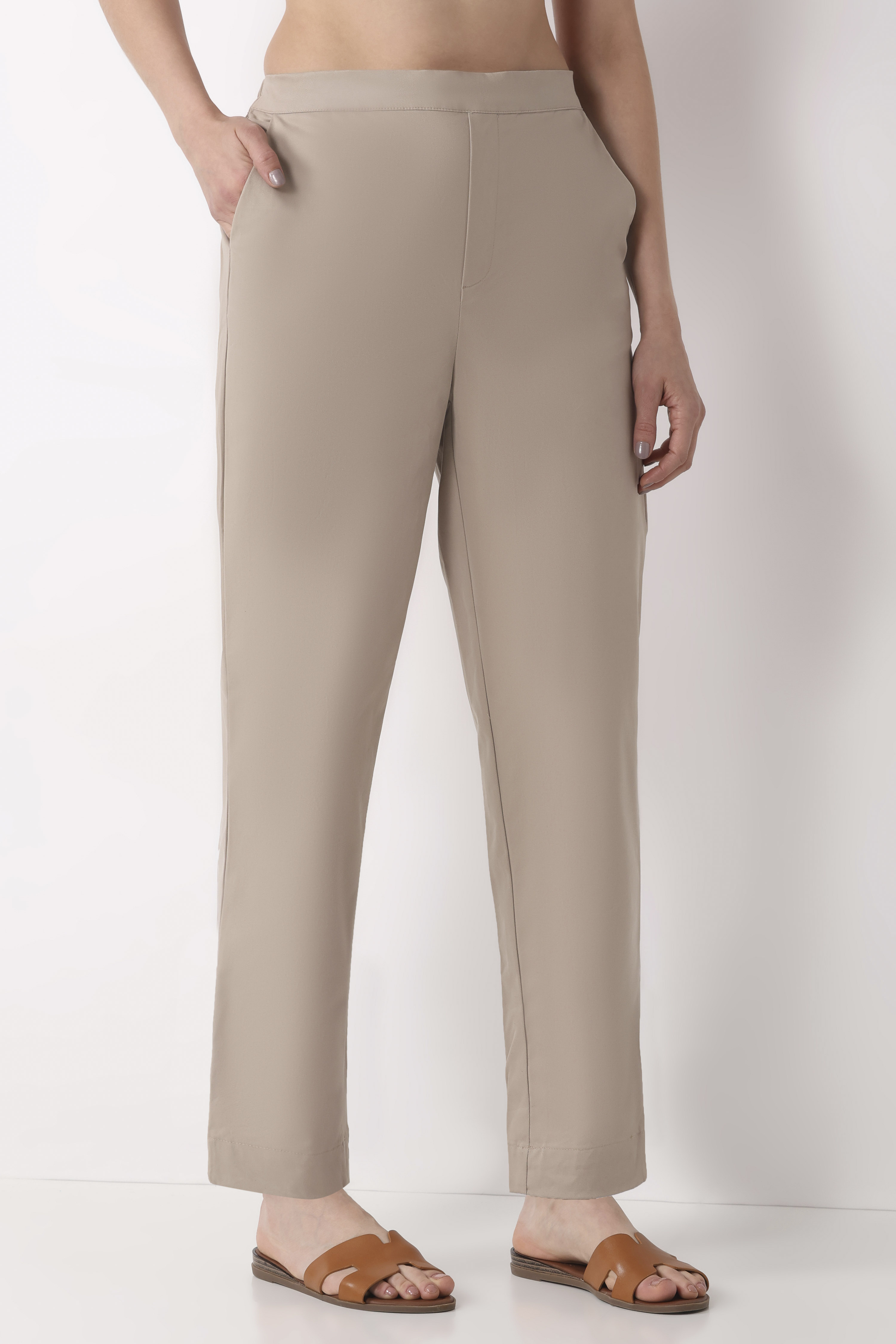 Off White Cotton Narrow Pants image number 3