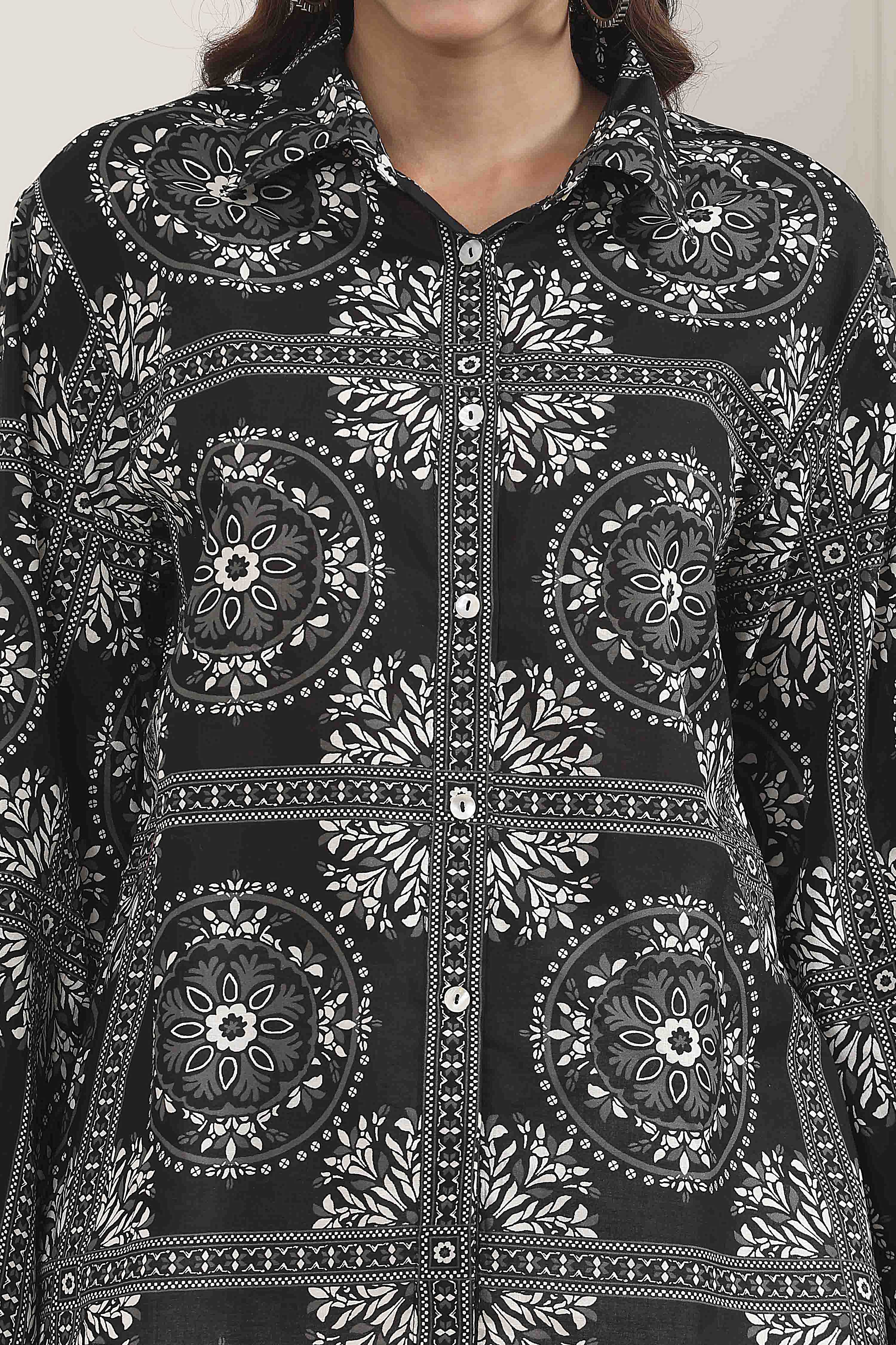 Black Cotton Printed Straight Shirt image number 1