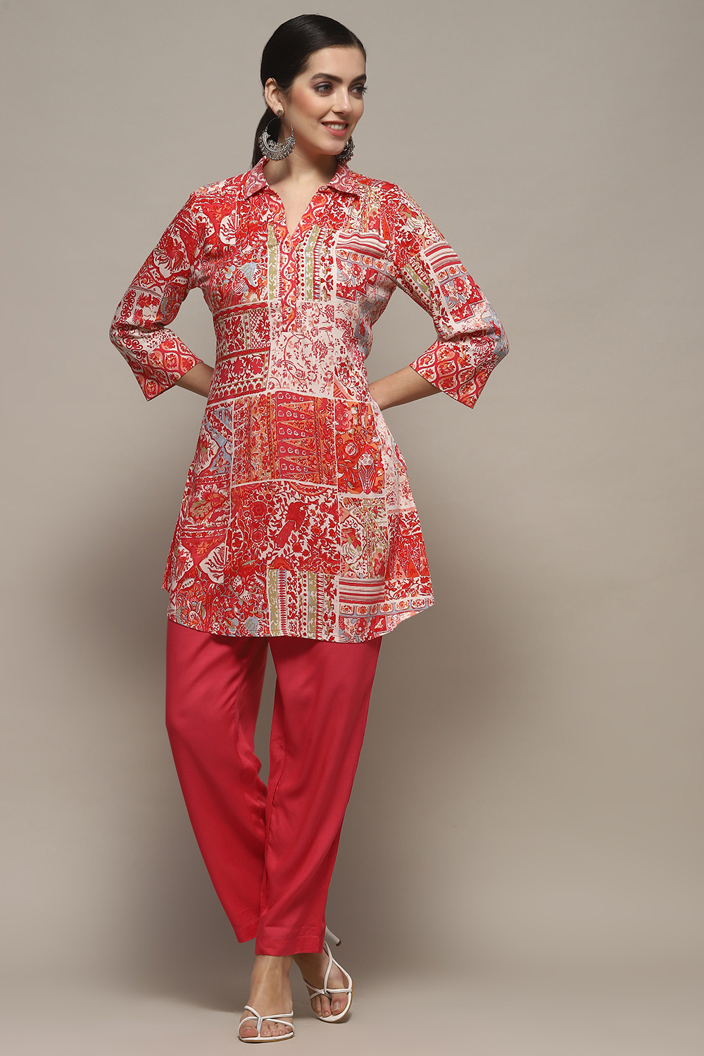 Fuschia Viscose Rayon Straight Kurti image number 0
