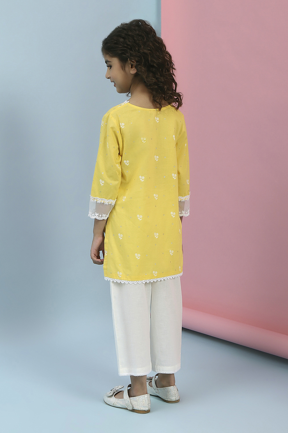 Yellow and White Cotton Printed Straight Kurta Set image number 4