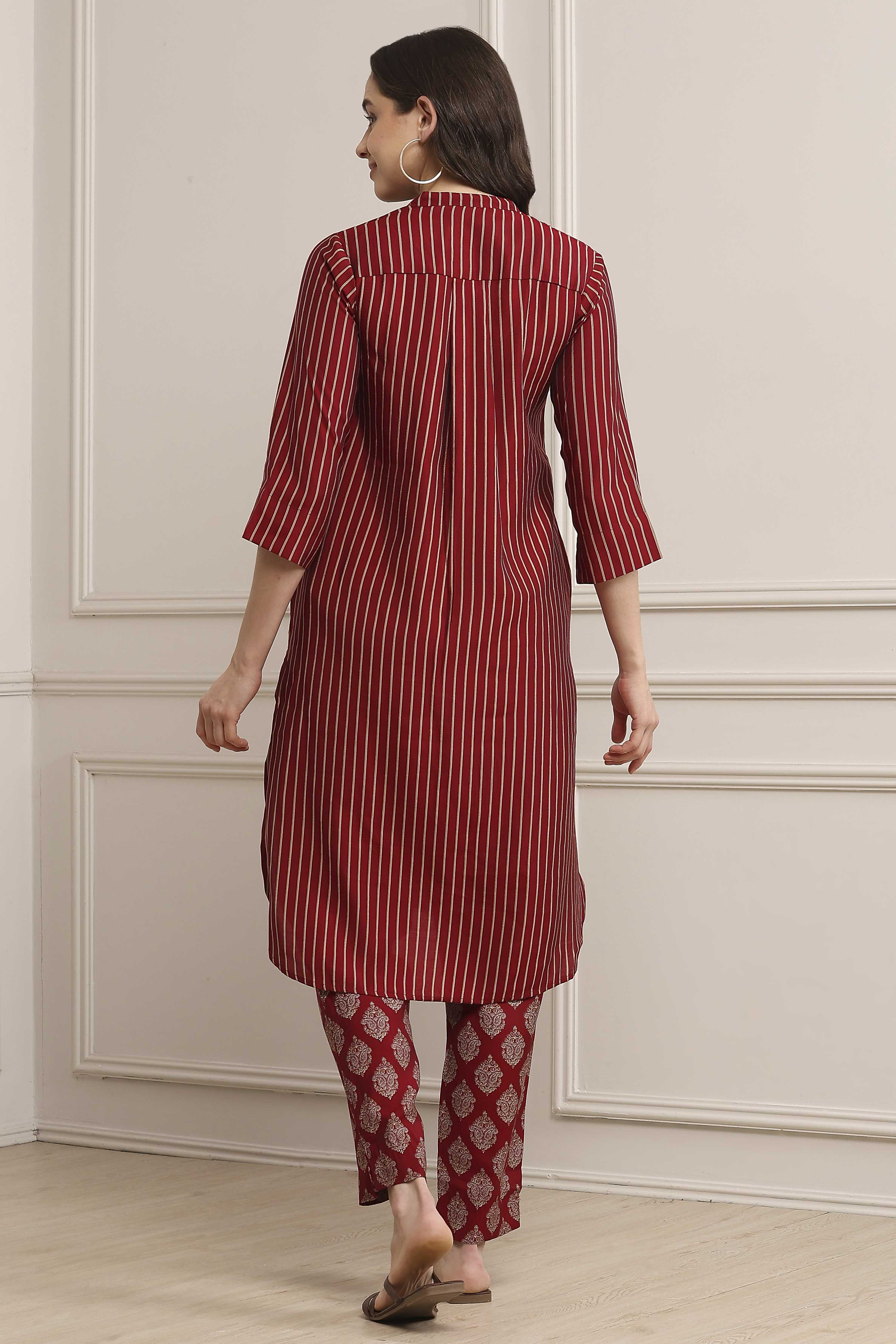 Red Poly Viscose Printed Kurta Set image number 4