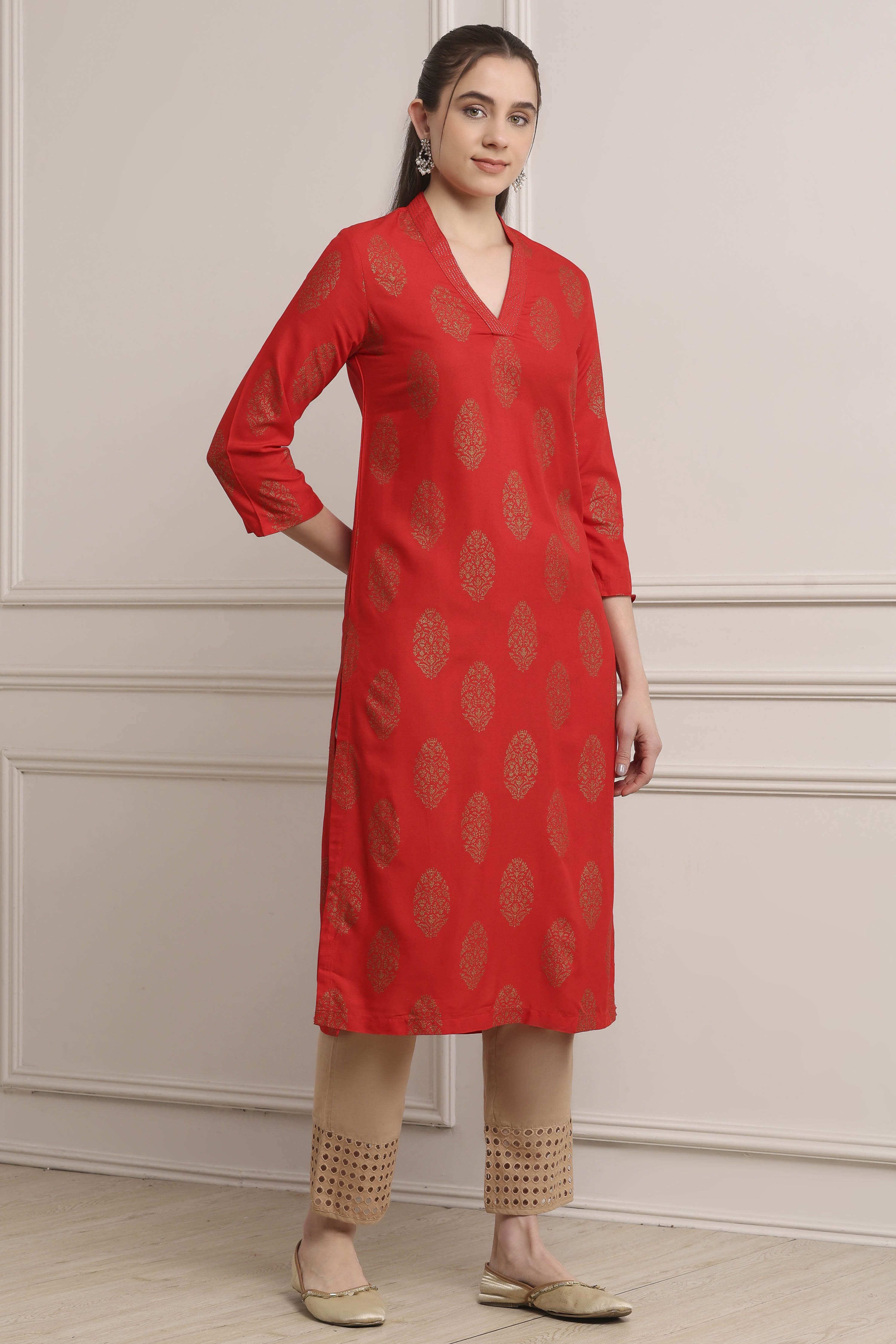 Red Viscose Rayon Straight Kurta Pants Set image number 5