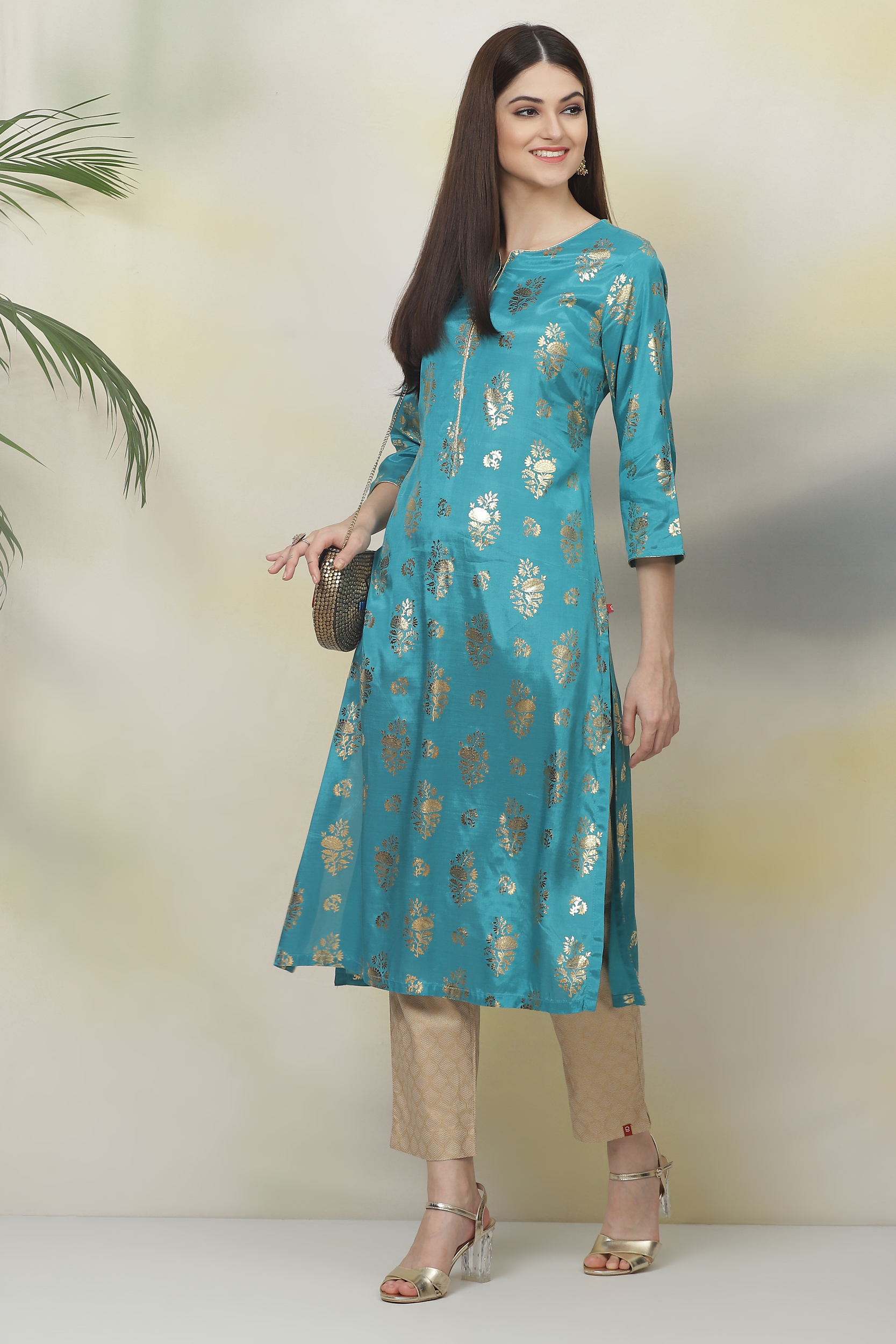 Red Straight Viscose Kurta image number 2