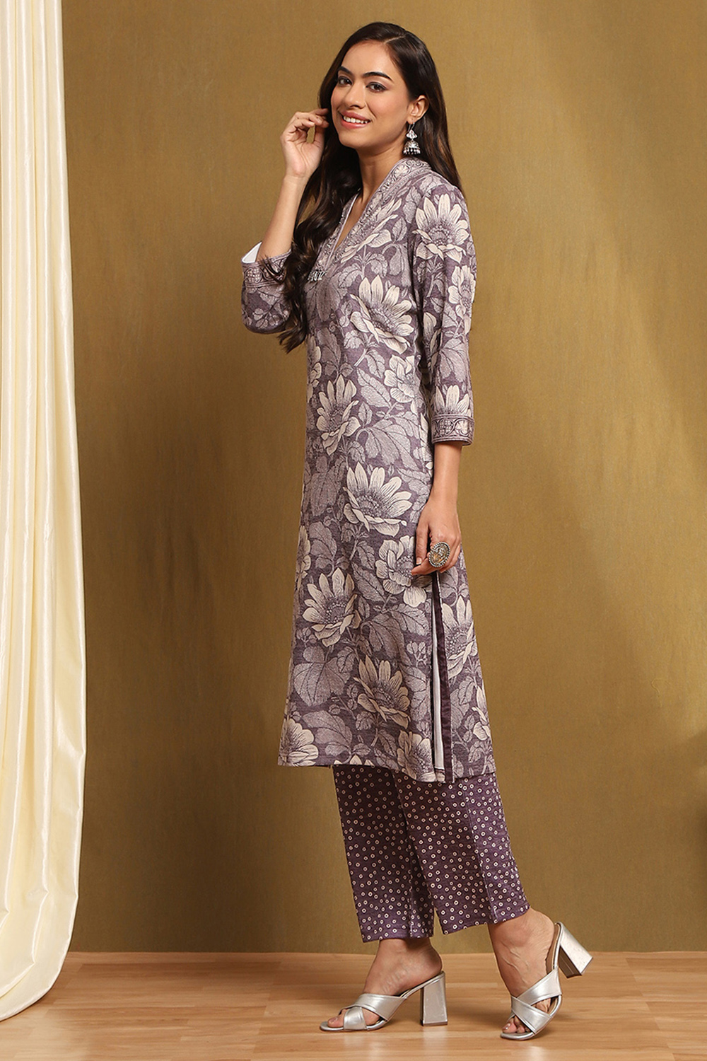 Beige Printed Straight Winter wear Kurta Set image number 3