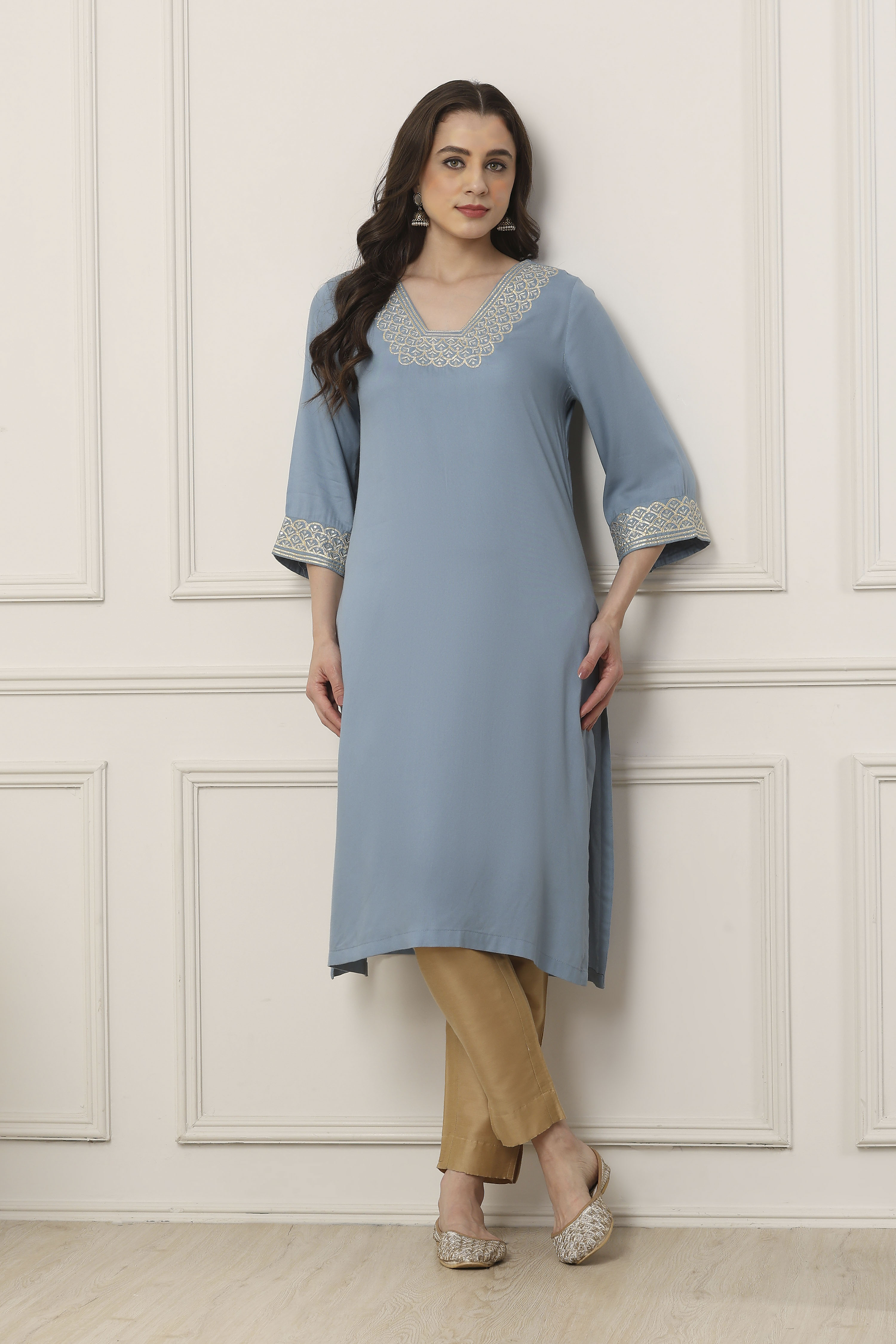 Powder Blue Viscose Rayon Straight Solid Kurta image number 0