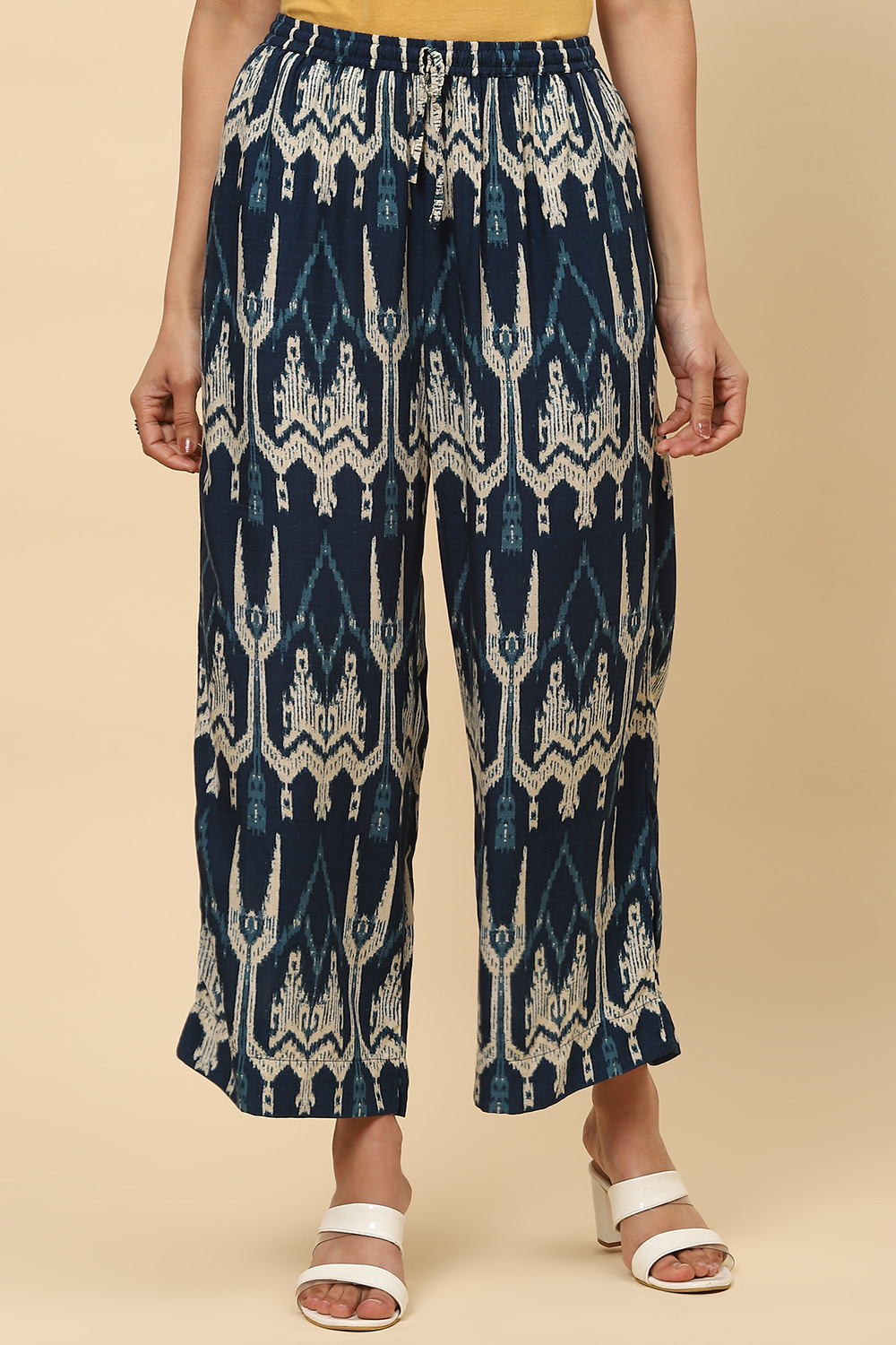 Indigo LIVA Palazzo image number 0