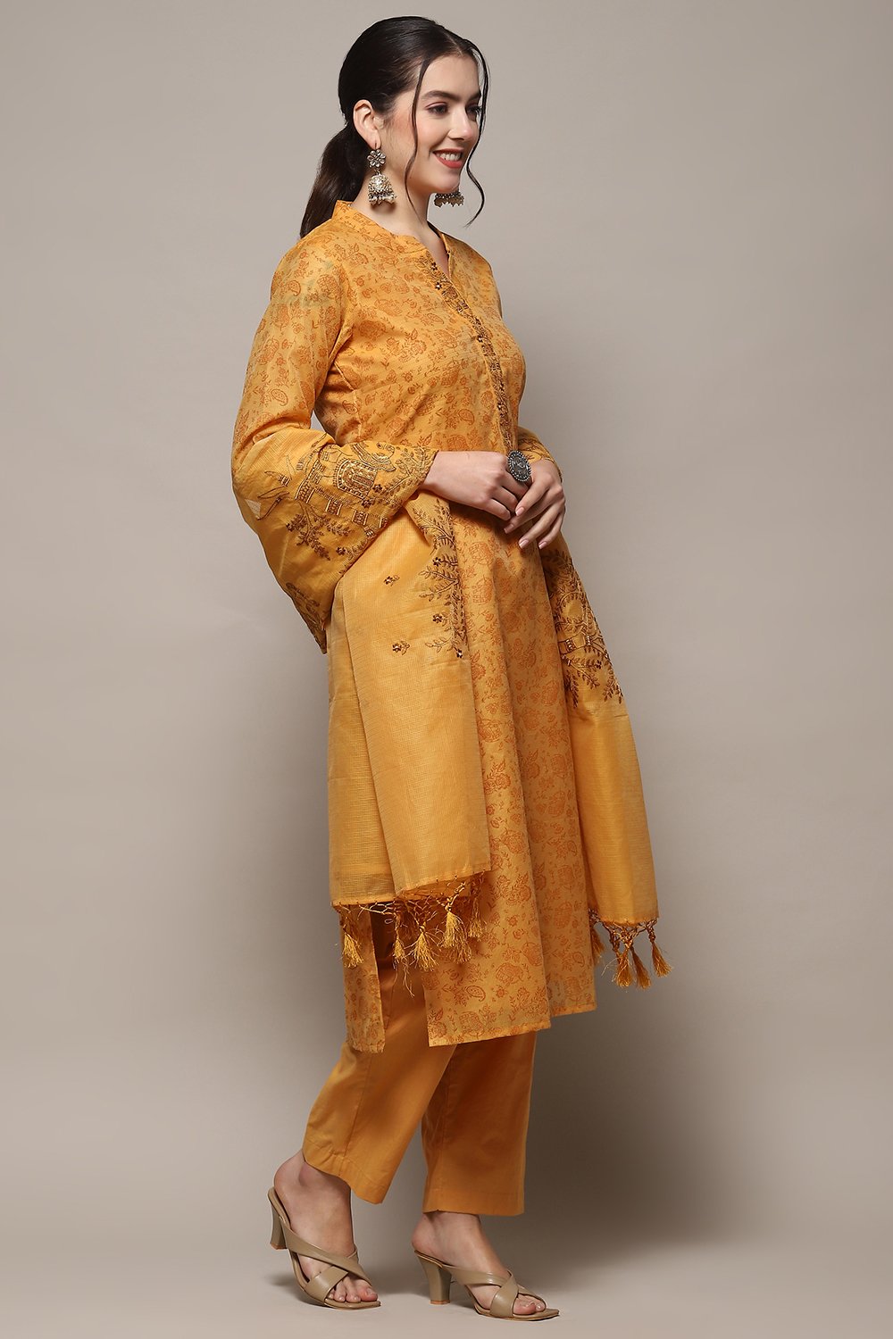 Pink Cotton Blend Unstitched Suit set image number 7