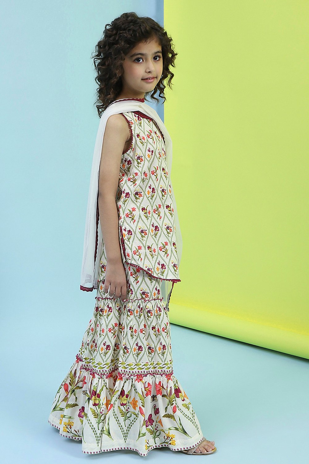 Off-White Cotton Straight Printed Suit Set image number 5