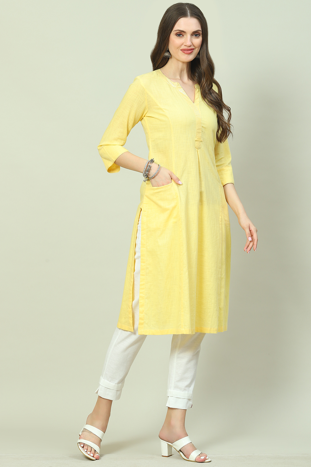 Blue Cotton Solid Kurti image number 2