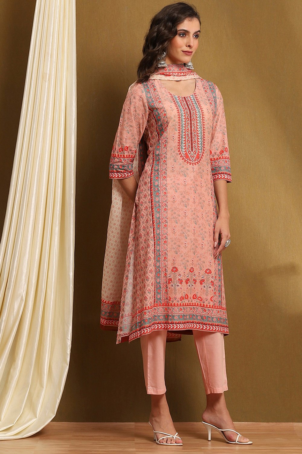 Moss Green Cotton Floral Printed Straight Suit Set image number 5