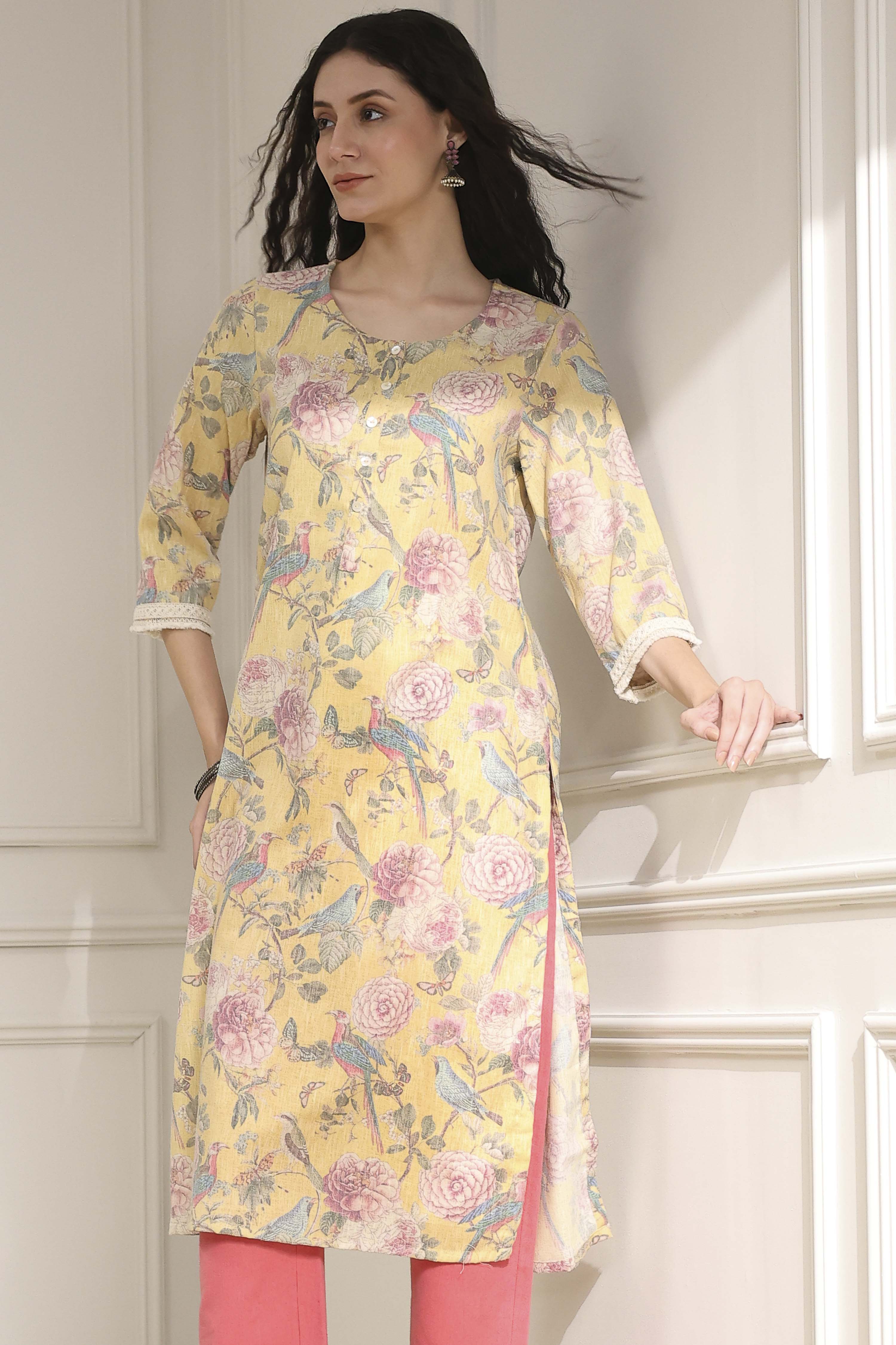 Yellow Cotton Blend Printed Straight Kurta image number 6