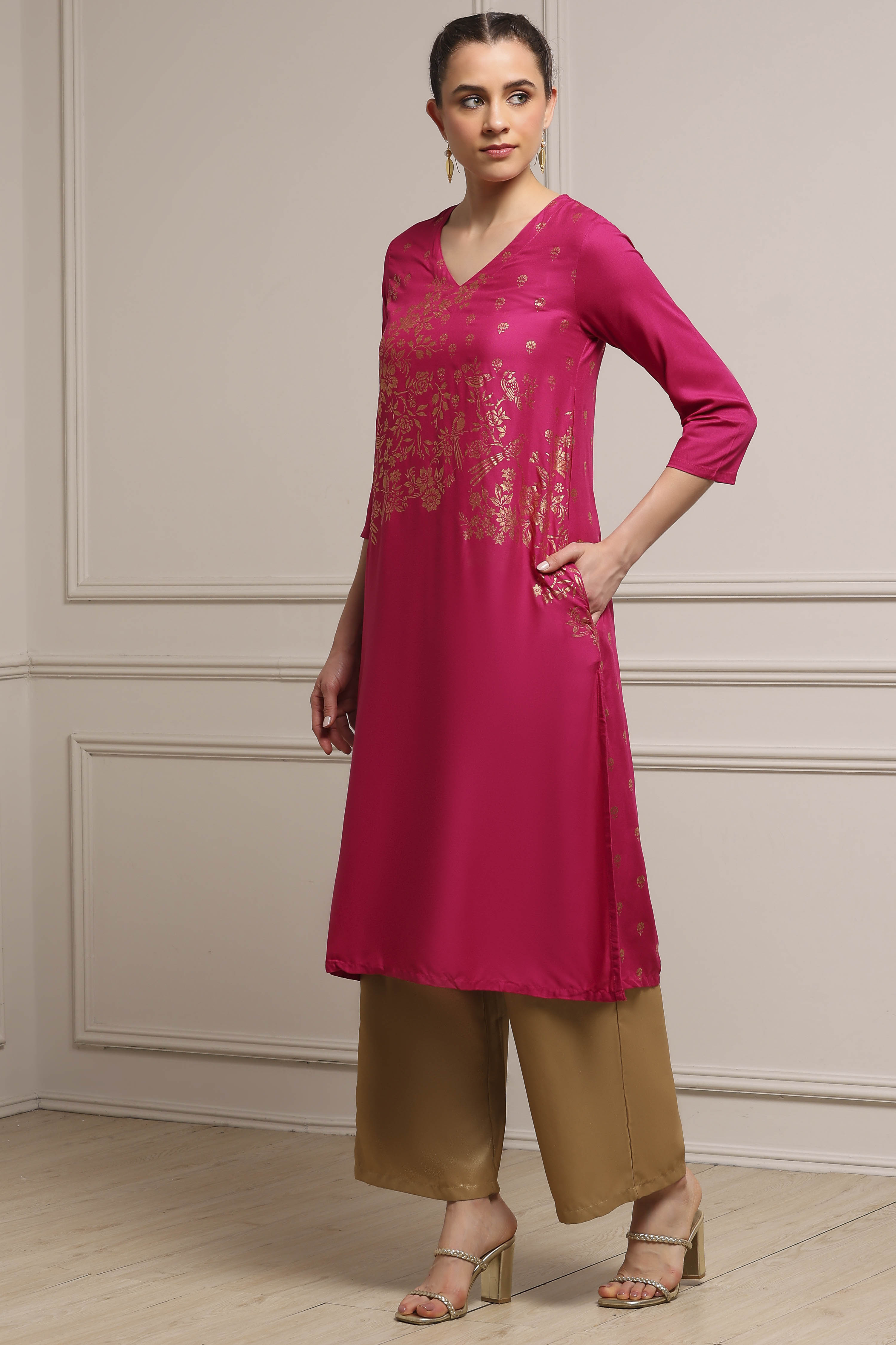 Fuschia Rayon A-Line Printed Kurta image number 2