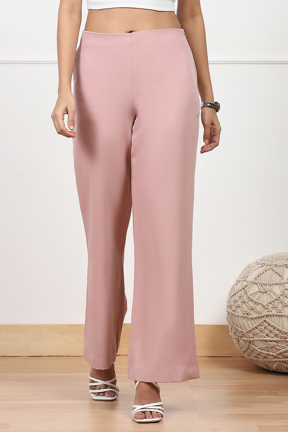 Beige Solid Relaxed Fit Pants image number 4