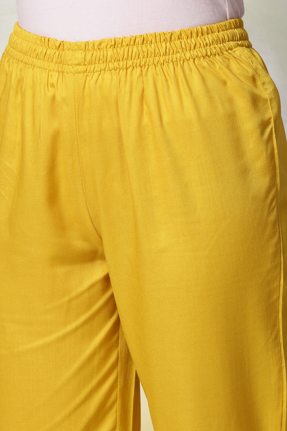 Fuchsia Rayon Straight Kurta Pants Set image number 2