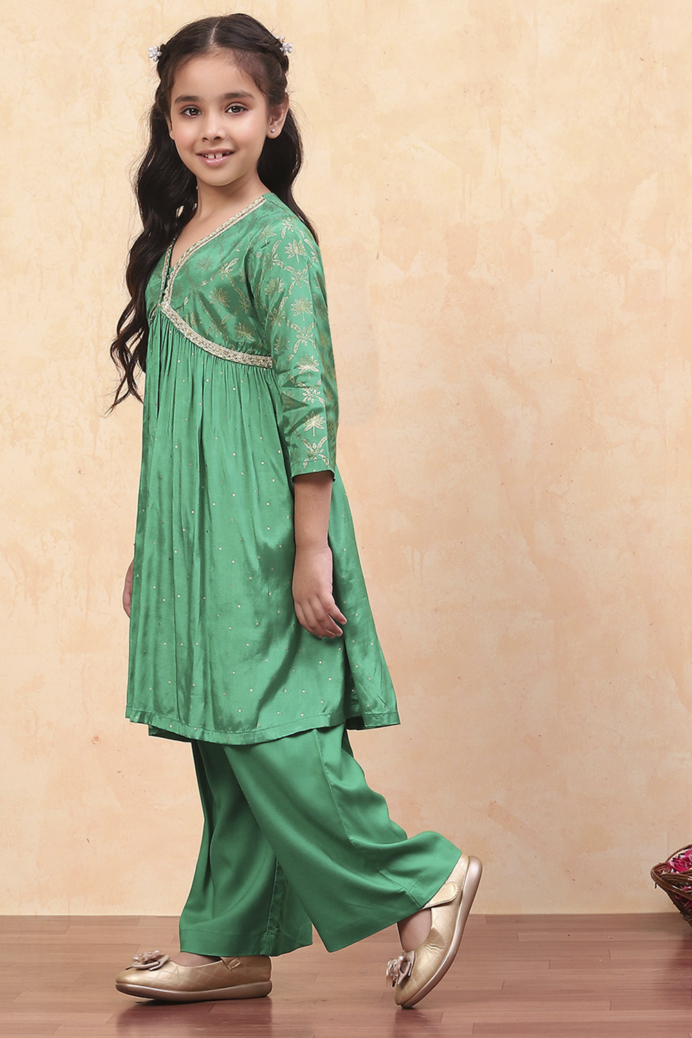 Green Viscose Blend Gathered A-line Festive Kurta Set image number 3