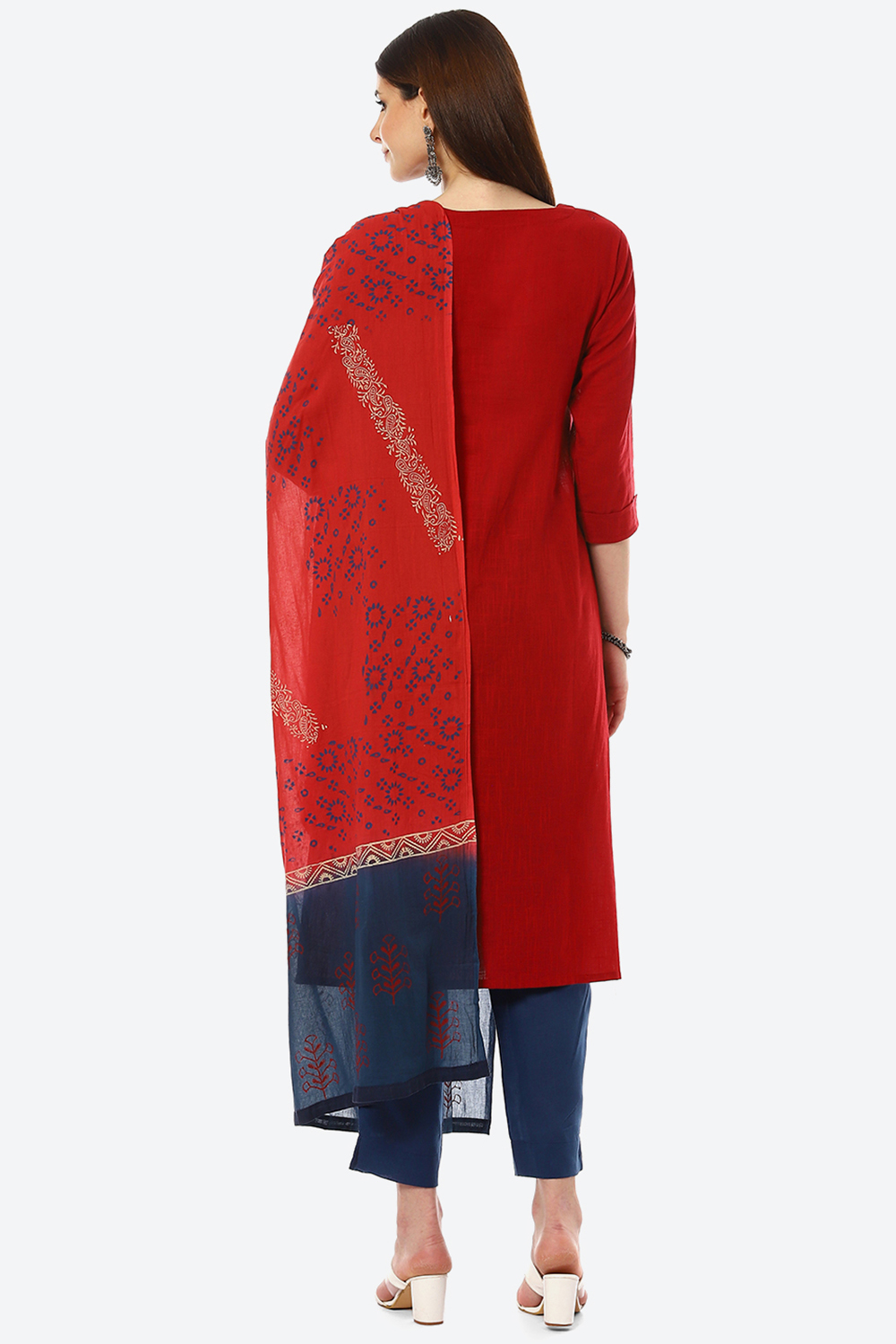 Red Cotton Blend Unstitched Suit Set image number 4