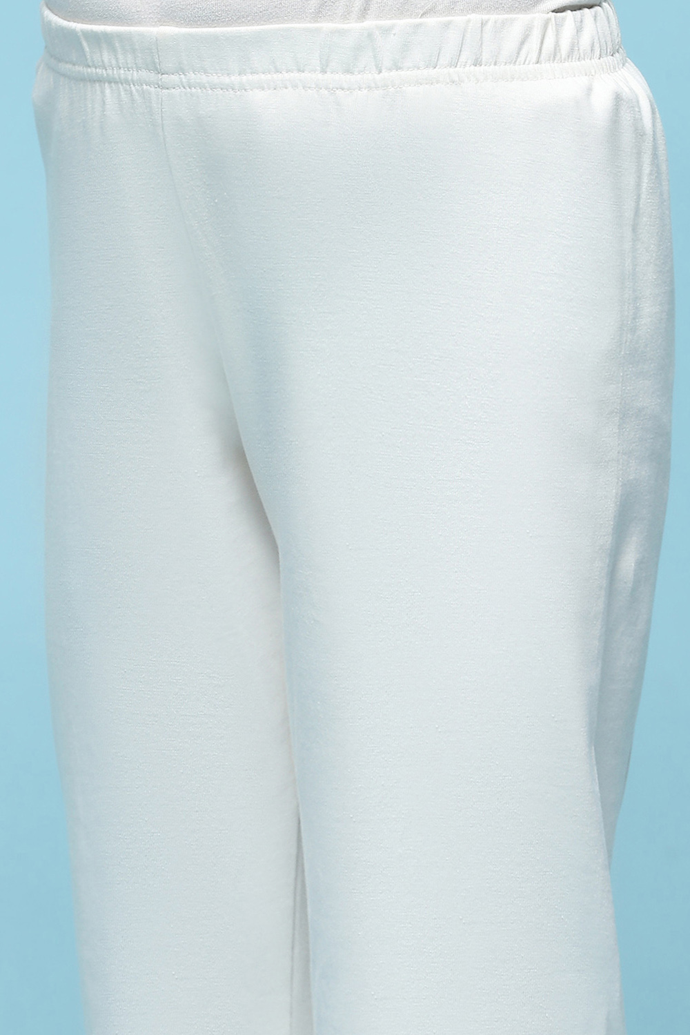 Black Cotton Lycra Skinny Jeggings image number 1