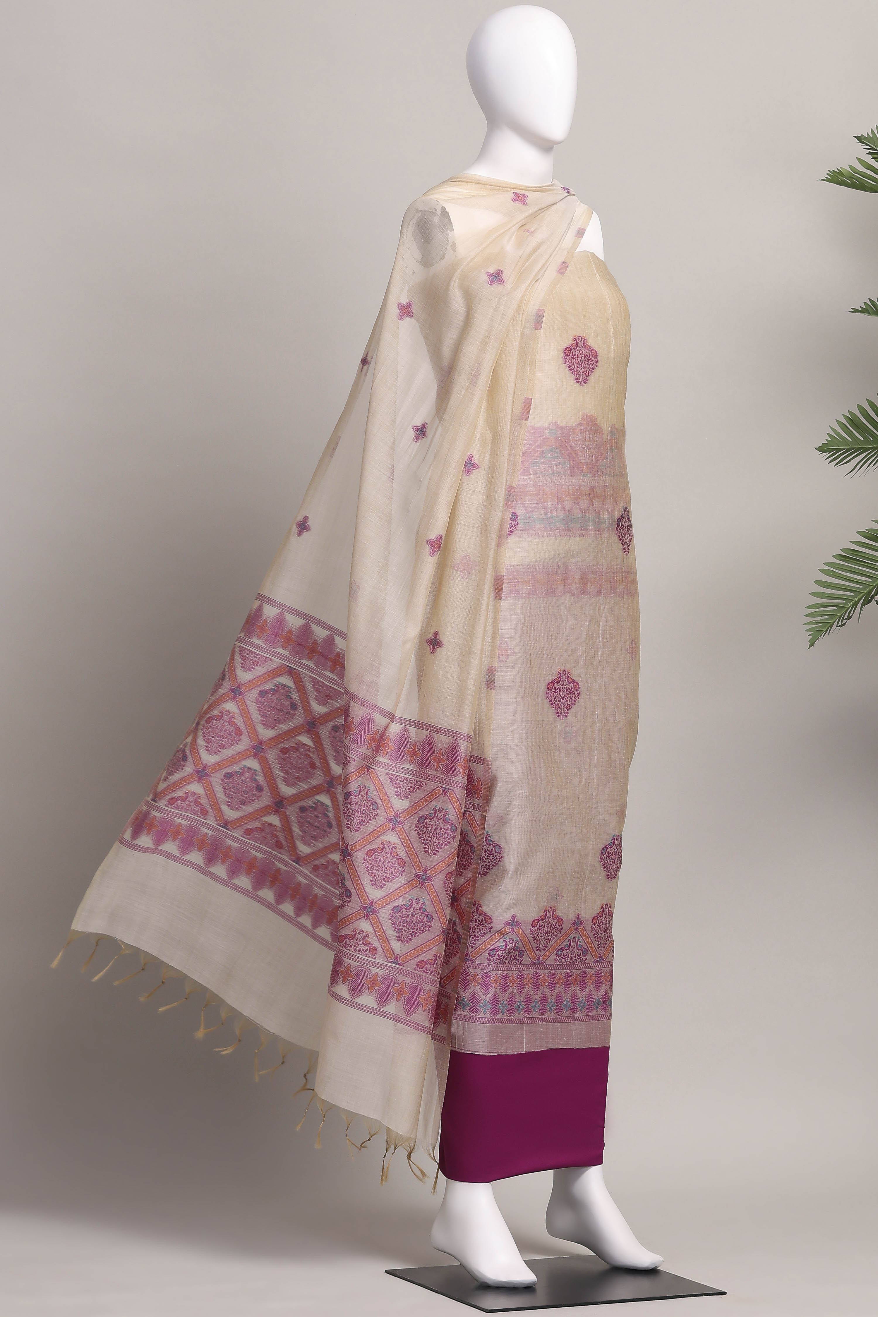 Rani Cotton Jamdani Unstitched Suit Set image number 4