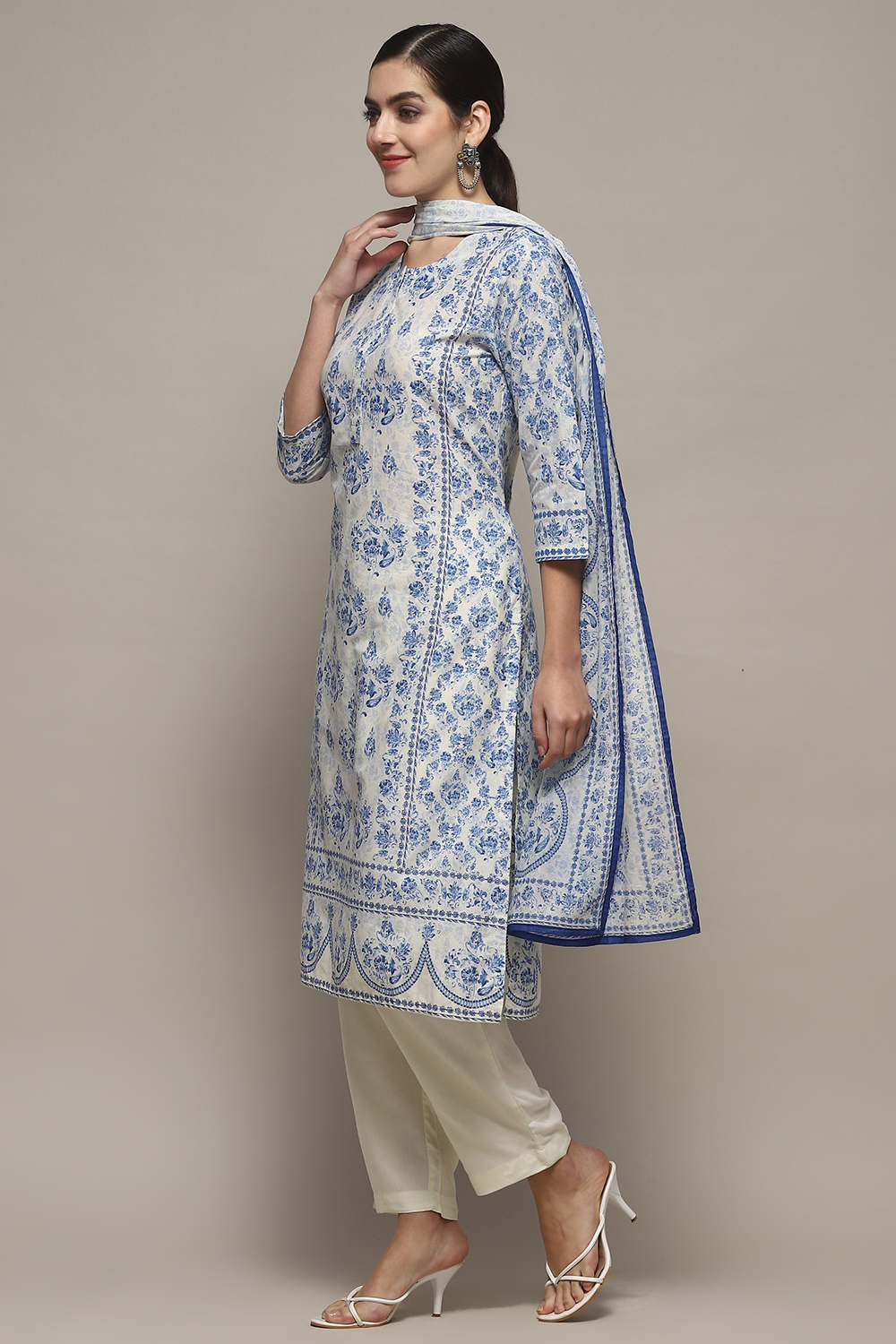 Off-White and Blue Cotton Floral Straight Suit Set image number 4