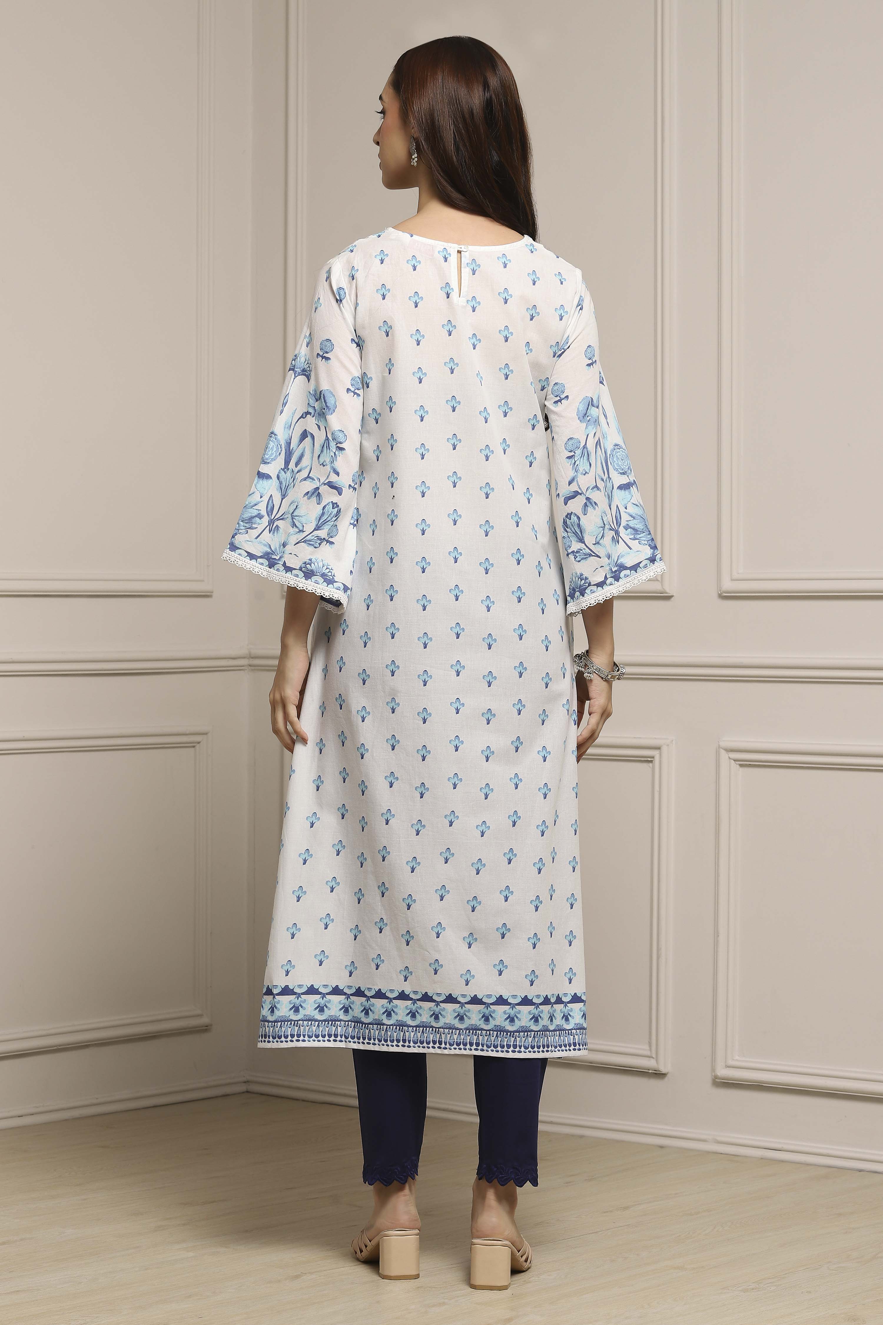 White Cotton Straight Kurta image number 3