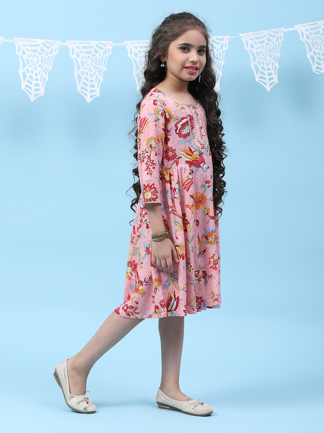 Pink Rayon Flared Printed Kurta image number 3