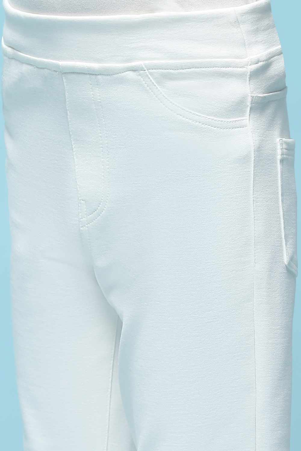 Fuchsia Cotton Lycra Regular Fit Capri image number 1