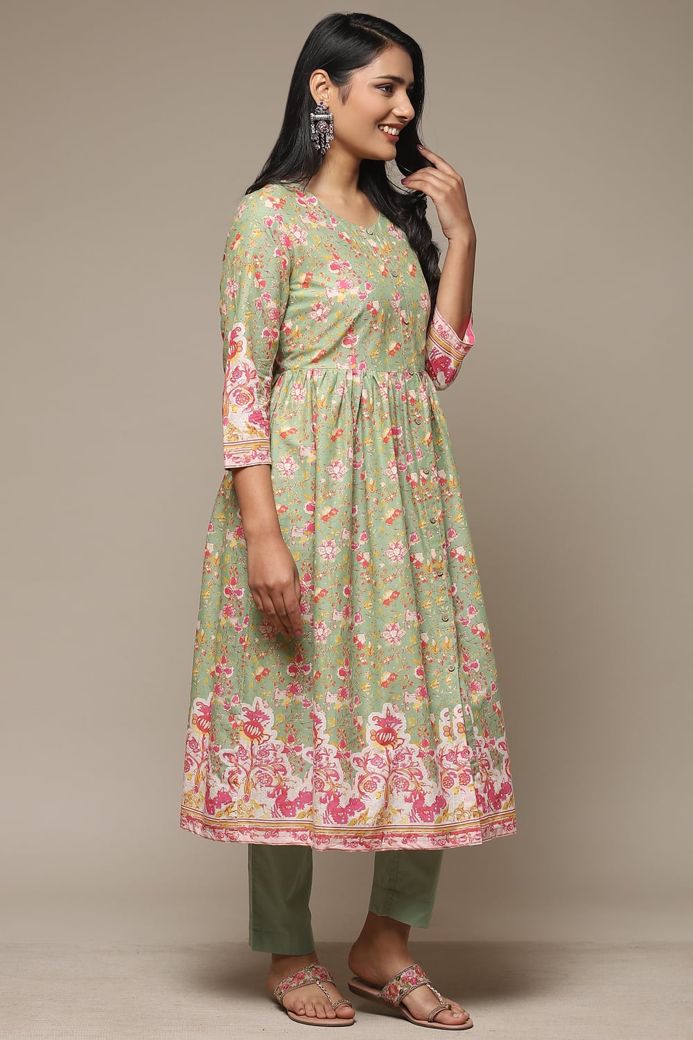 Blue Cotton Gathered Kurta Pants 2 Piece Set image number 5