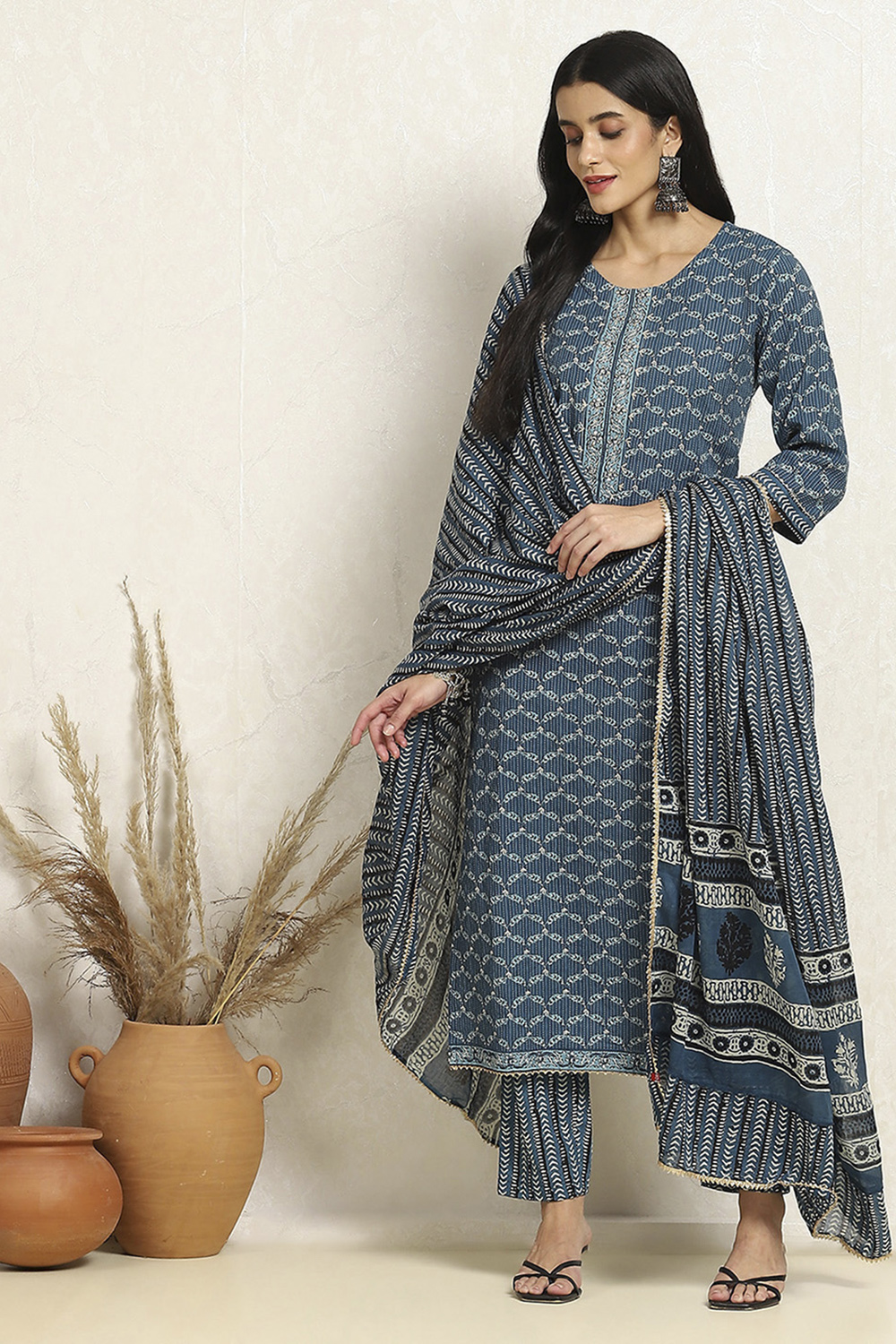 Green Cotton Printed Unstitched Suit Set image number 1