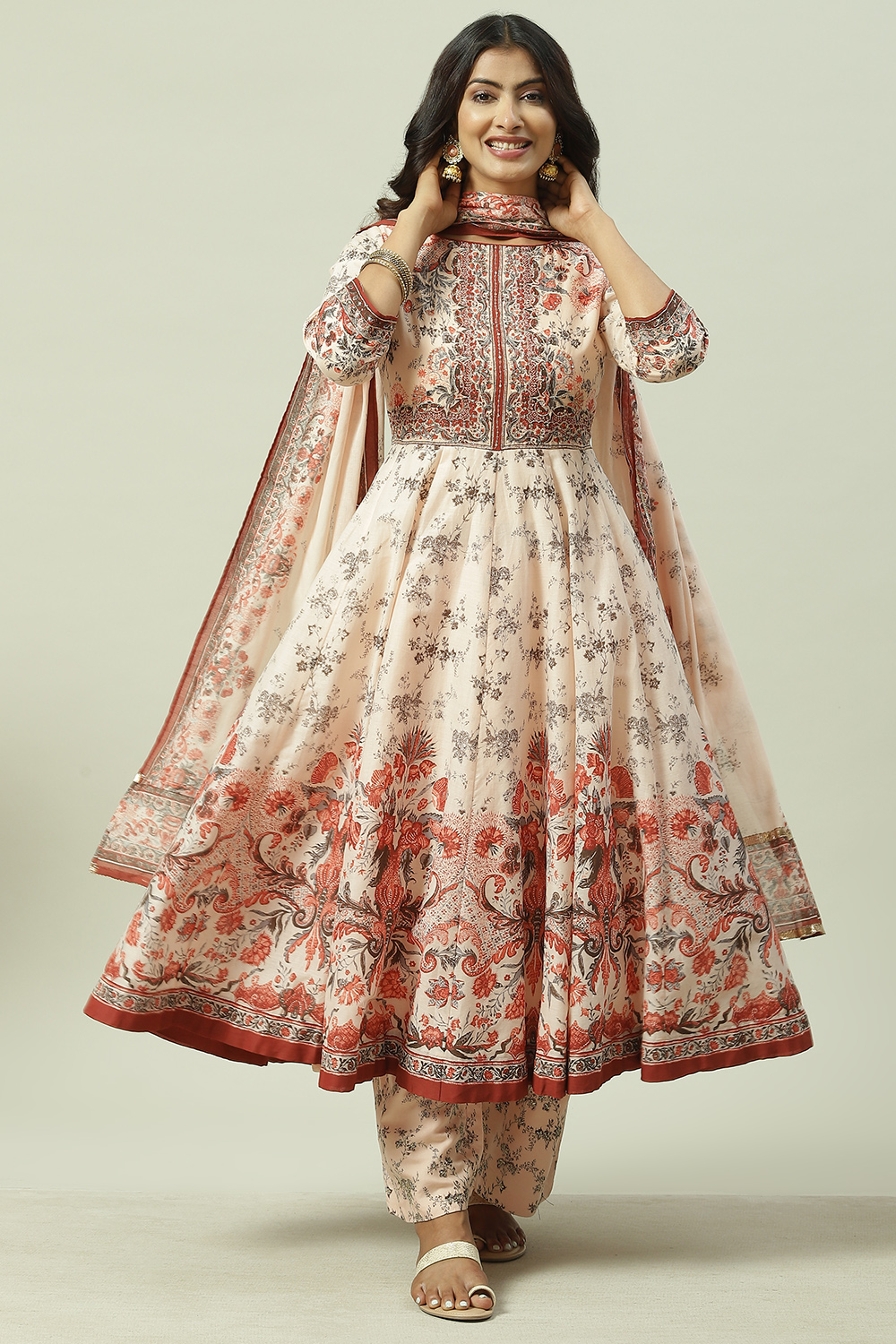 Black Cotton Silk Anarkali Kurta Palazzo Suit Set image number 7