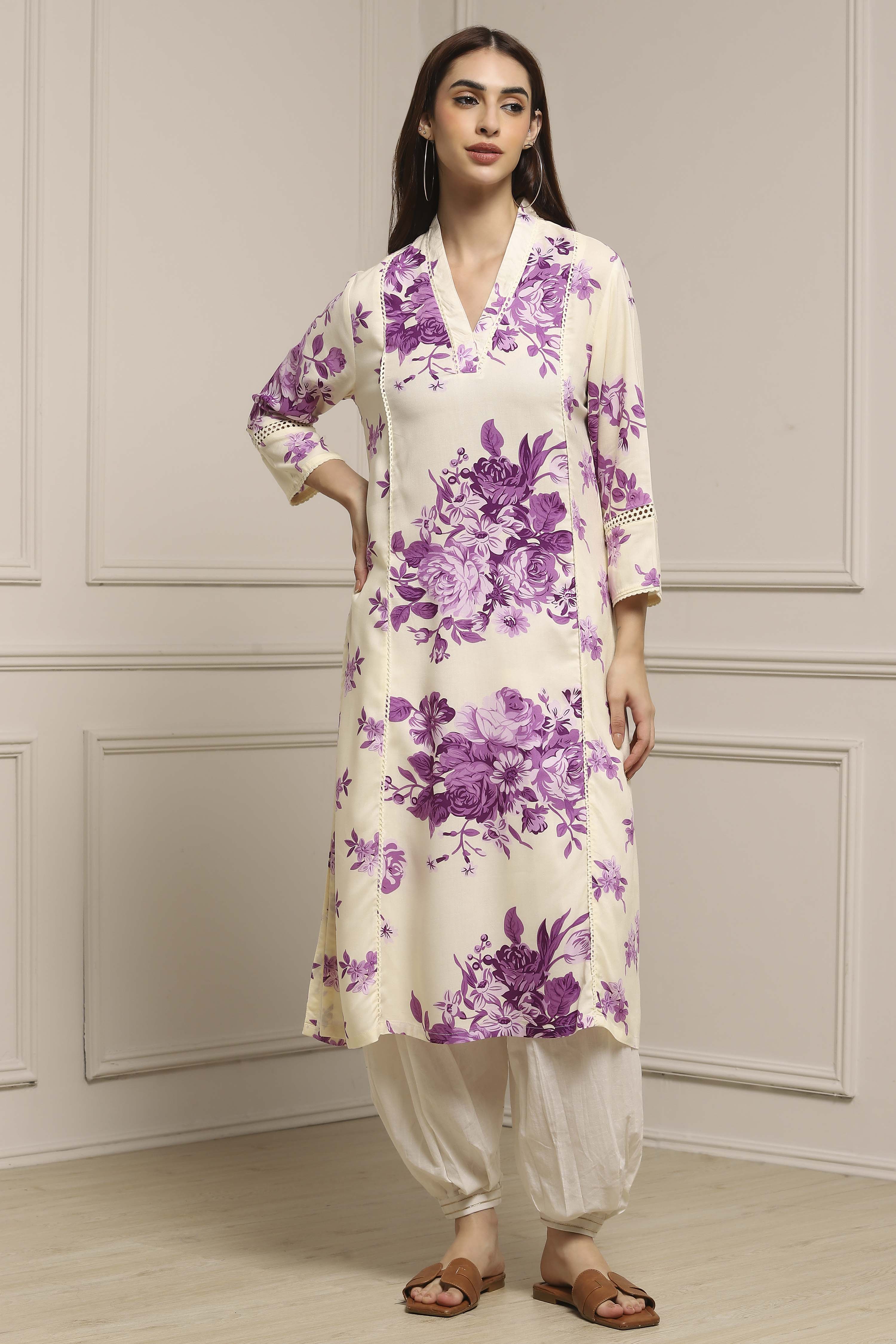 White and Pink Printed Straight Kurta image number 5