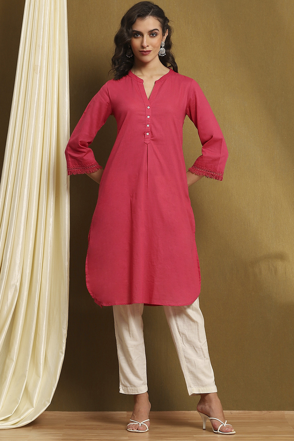 Pink Cotton Blend Solid Straight Kurta image number 5